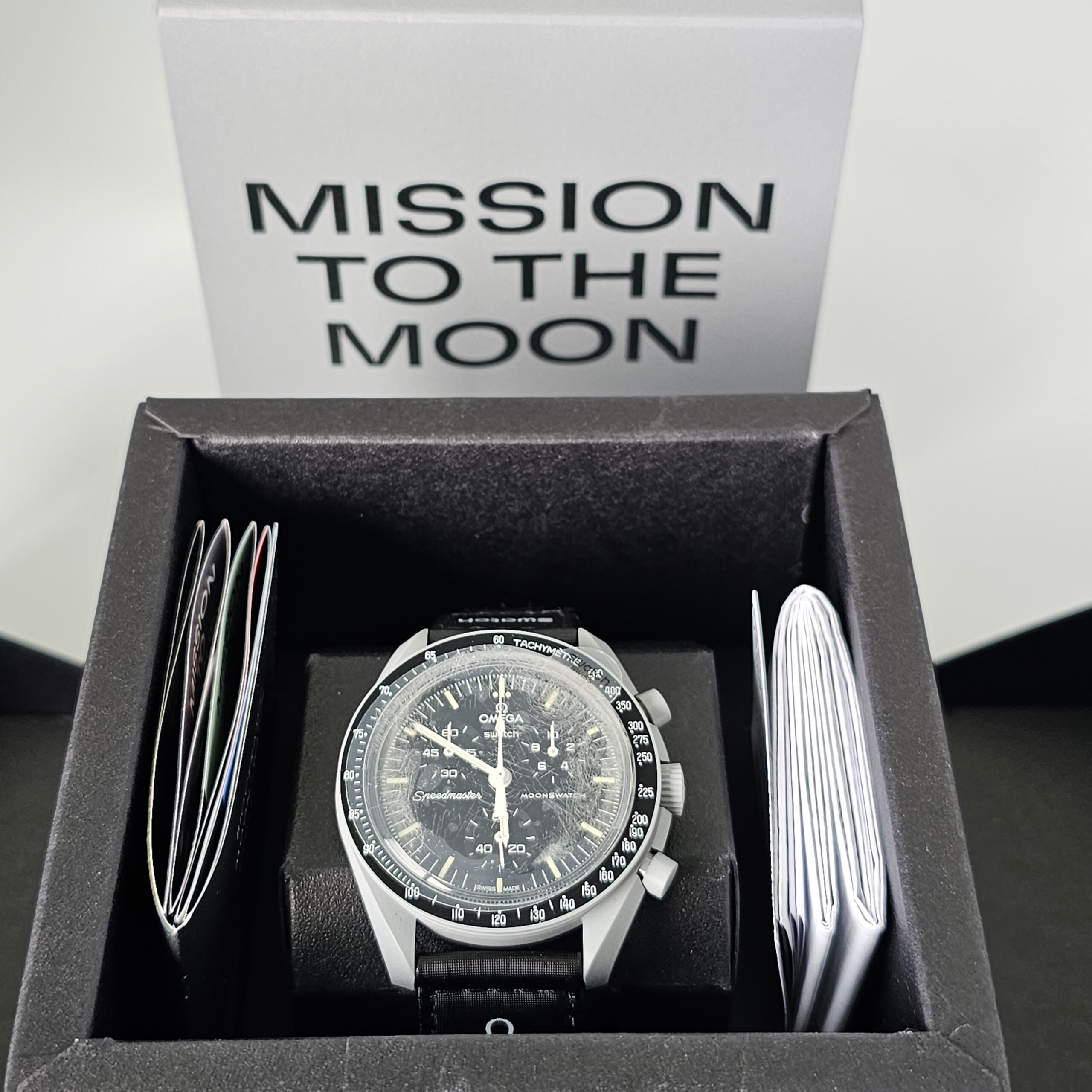 2023年8月1日発売Swatch Omega BIOCERAMIC MoonSwatch Mission to ...