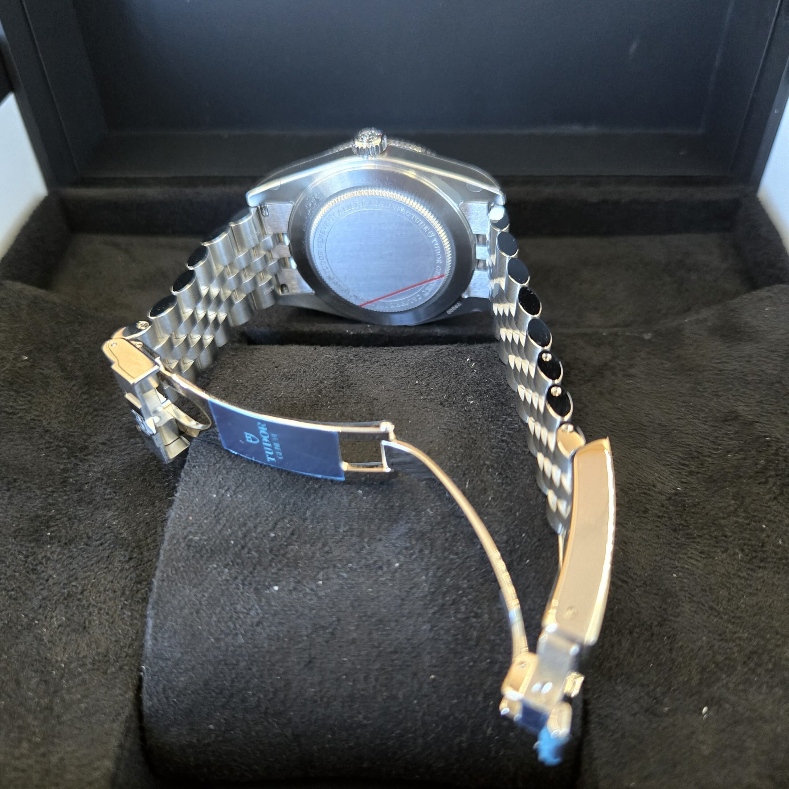 Messenger_creation_3D1CBEDA-F1A0-45E2-ABA1-D2D6FF020916