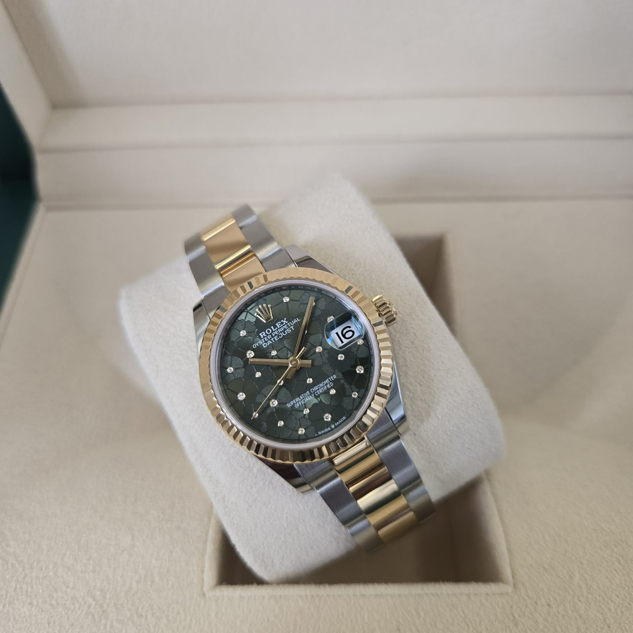 Messenger_creation_5011314E-CDBA-41A2-BF60-6BBEA59F2972