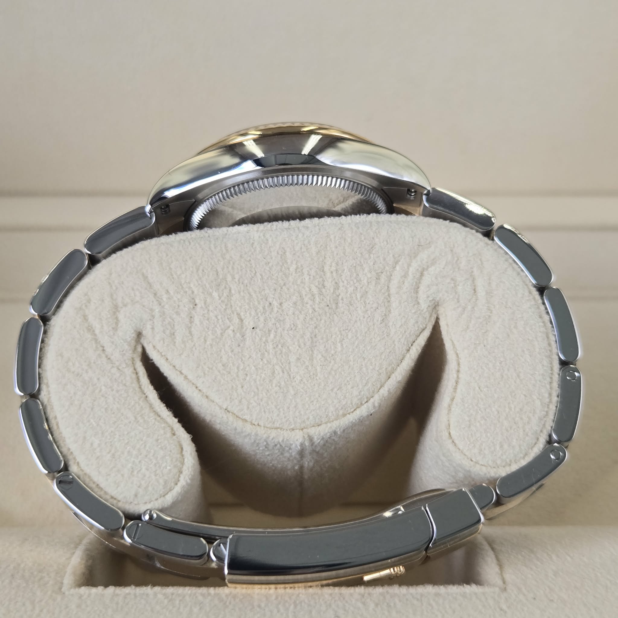 Messenger_creation_75D6B0EF-8DA3-4EBD-BB86-55752F200289