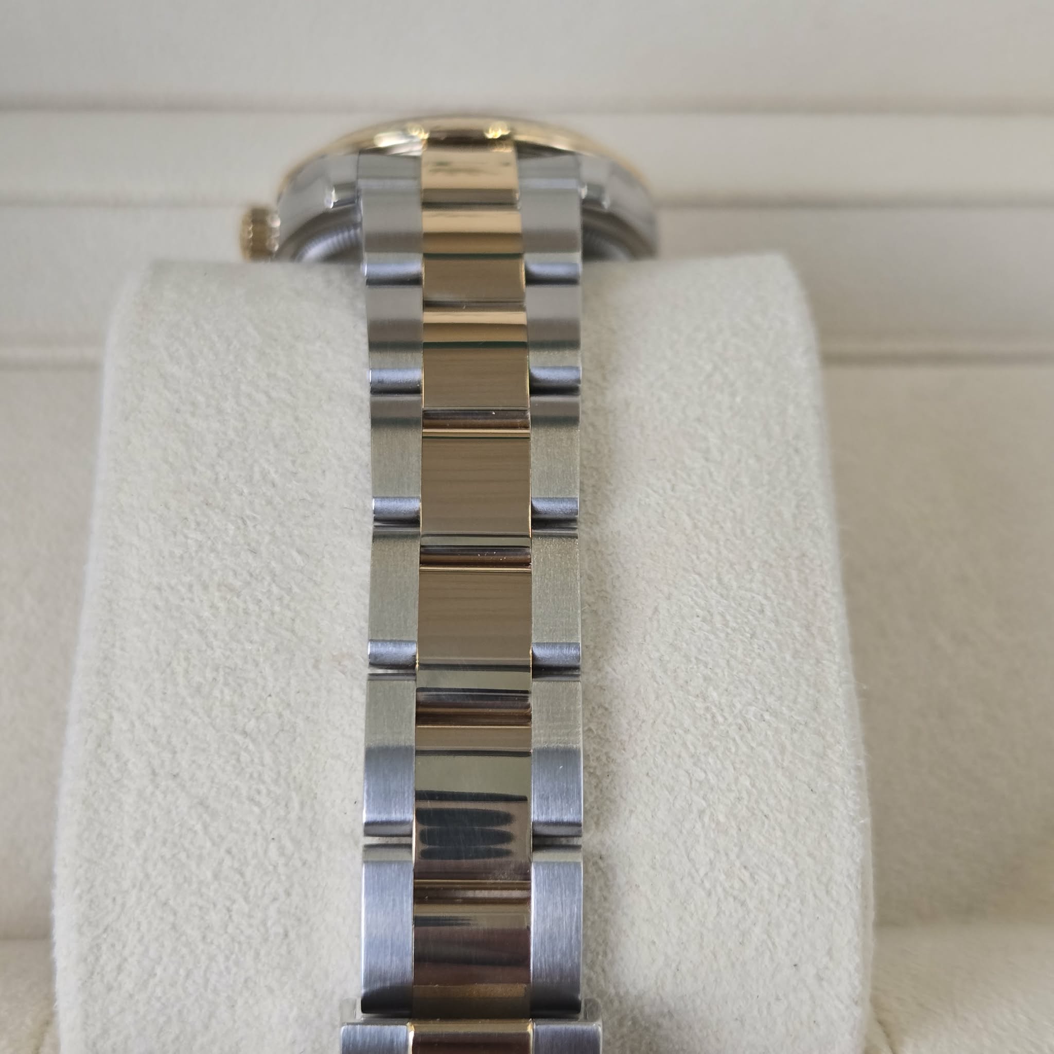 Messenger_creation_B9B19CD0-A275-43A4-936D-D1107D9A6890